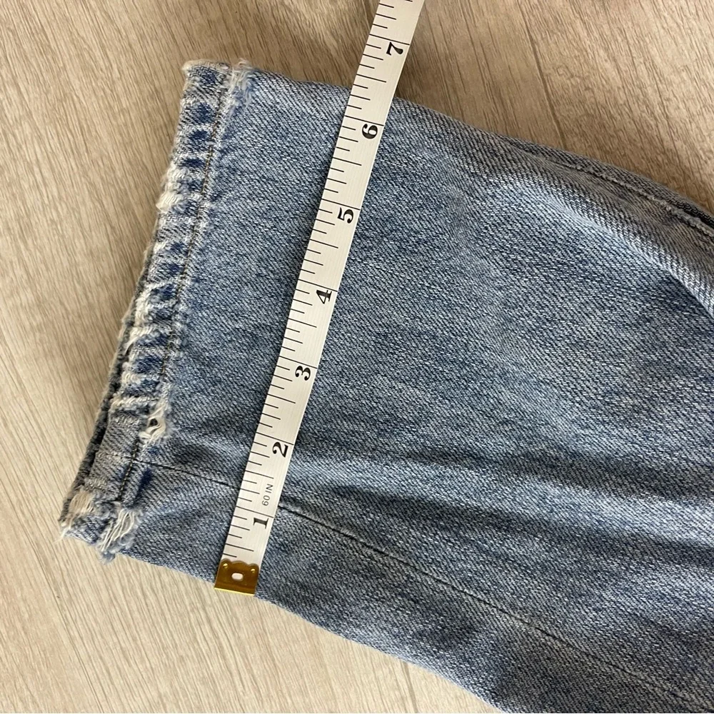 Citizens of Humanity Liya High Rise Classic Fit Crop in Torn, 28 - Picture 15 of 16